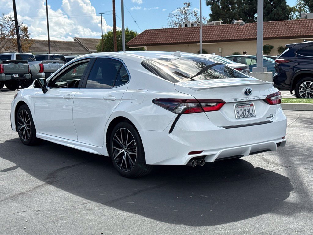 Certified 2024 Toyota Camry SE FWD image 8
