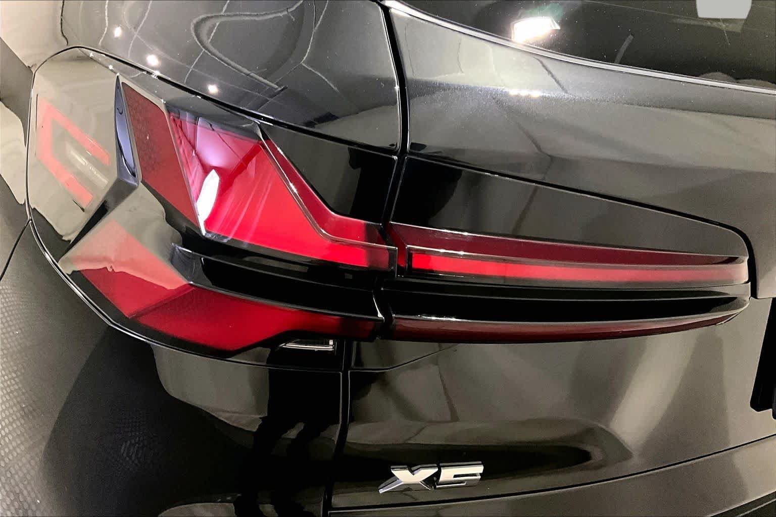 Certified 2024 BMW X5 M60i AWD/4WD image 27