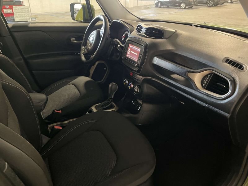 Used 2016 Jeep Renegade 75th Anniversary FWD image 7