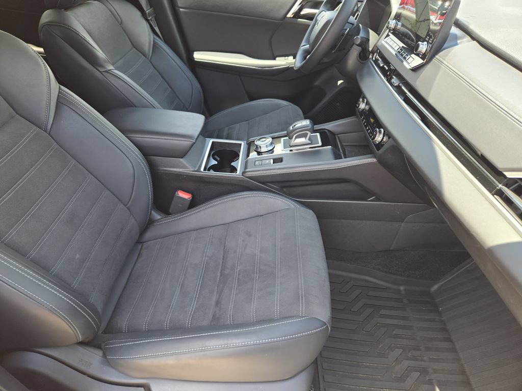 Used 2024 Mitsubishi Outlander SE AWD/4WD image 9