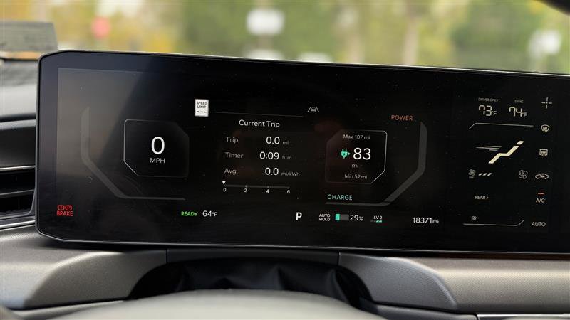 Used 2024 Kia EV9 Land image 29