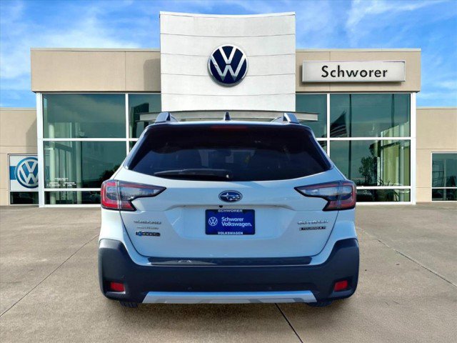 Used 2024 Subaru Outback Touring XT image 3