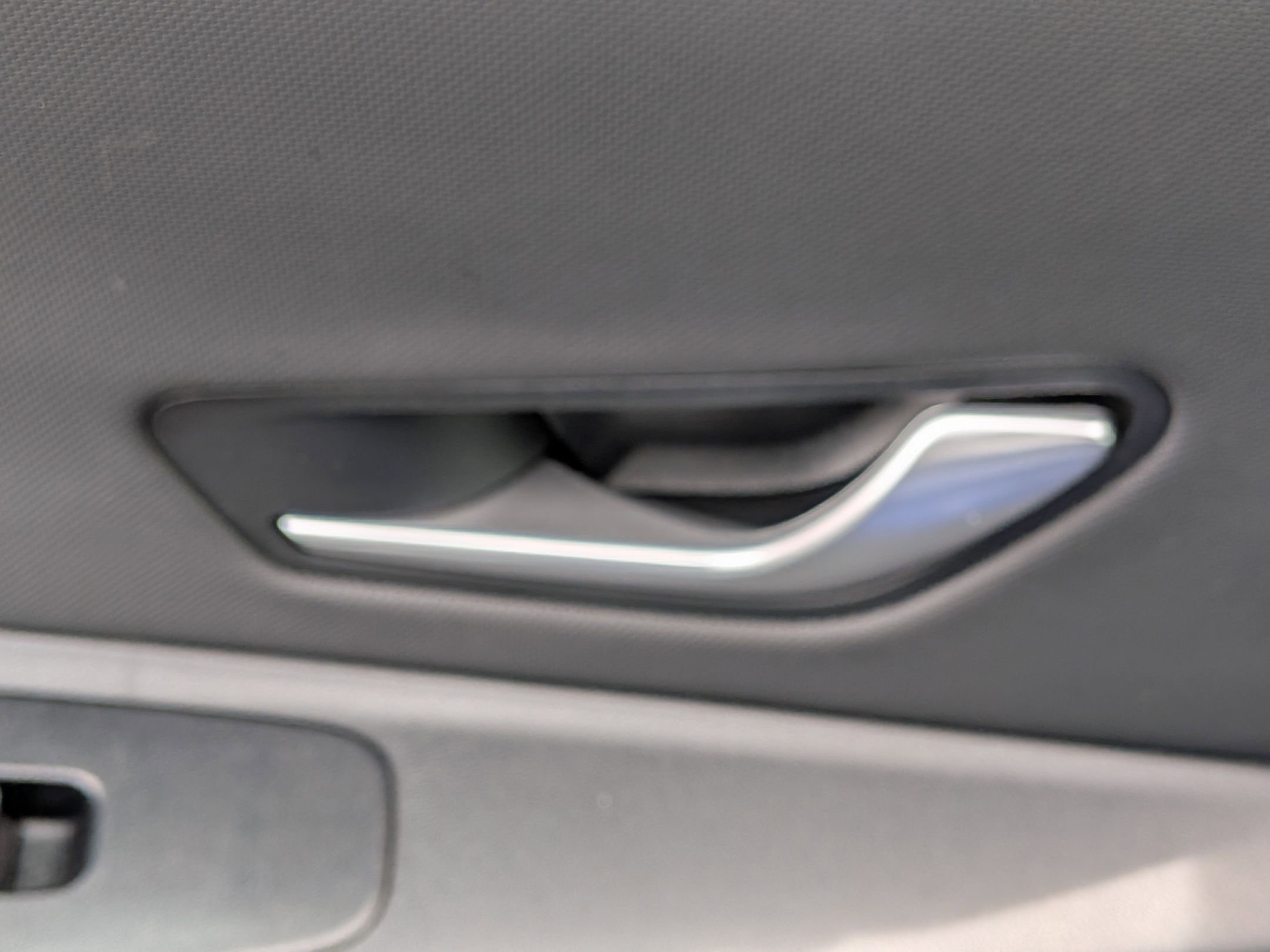 Used 2025 Hyundai Elantra SEL FWD image 28