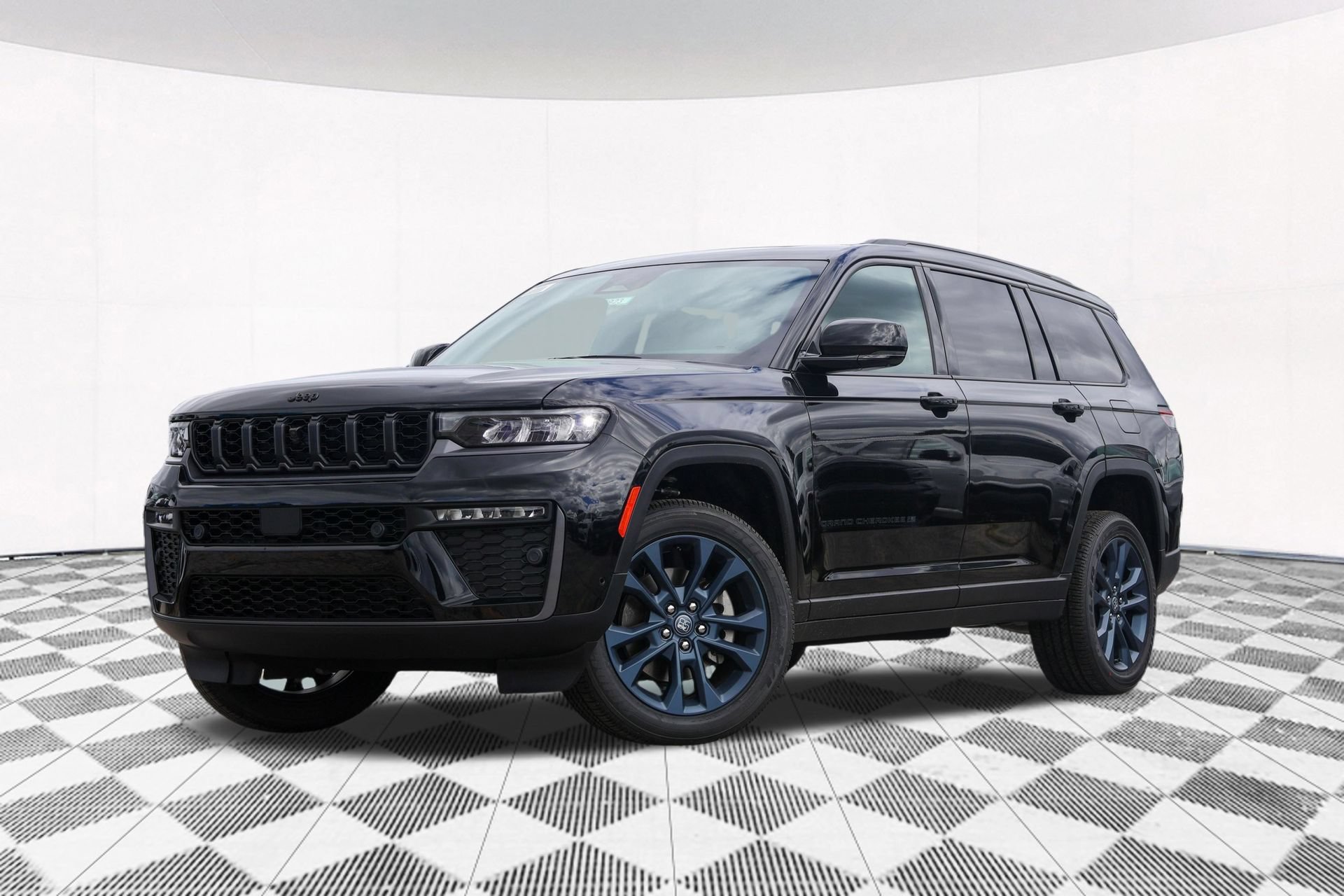 New 2026 Jeep Grand Cherokee L Limited AWD/4WD image 2