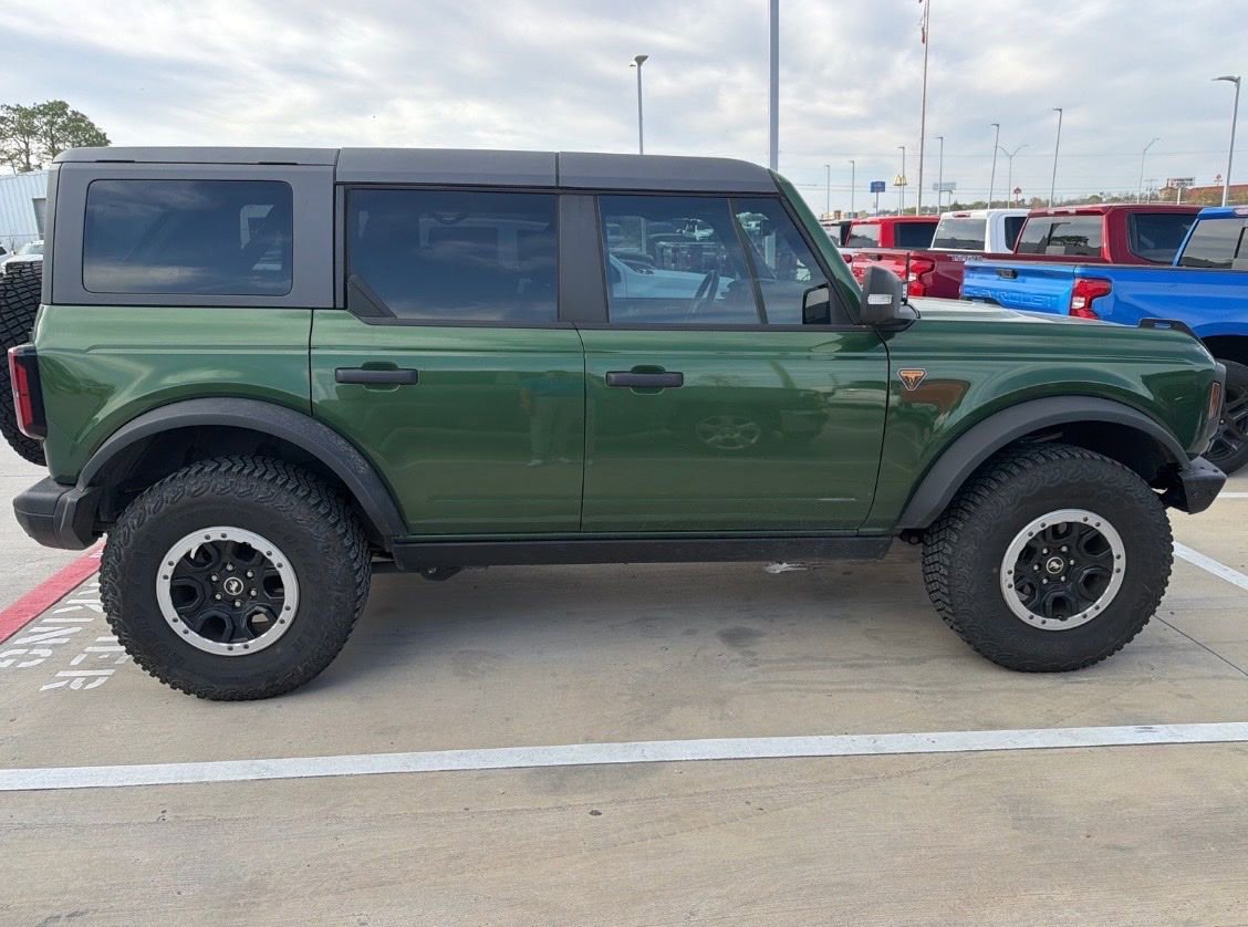 Used 2024 Ford Bronco Badlands image 5