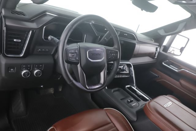 Used 2025 GMC Sierra 2500 Denali Ultimate AWD/4WD image 18