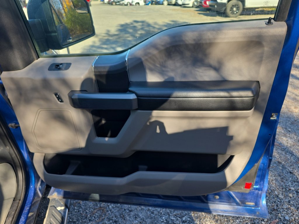 Used 2018 Ford F150 XLT w/ Equipment Group 302A Luxury AWD/4WD image 19