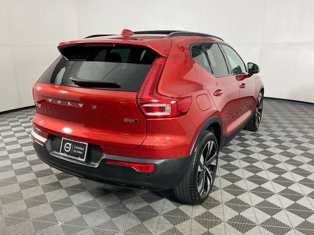 Certified 2025 Volvo XC40 B5 Ultra AWD/4WD image 5