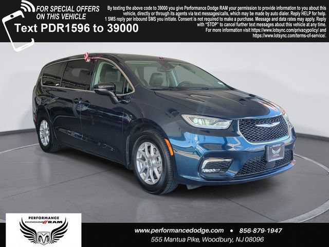 Certified 2024 Chrysler Pacifica Touring-L FWD image 1