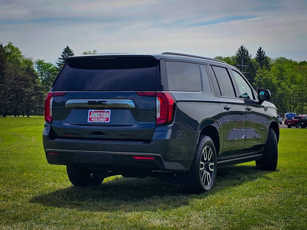 Used 2021 GMC Yukon XL AT4 w/ AT4 Premium Plus Package AWD/4WD image 3