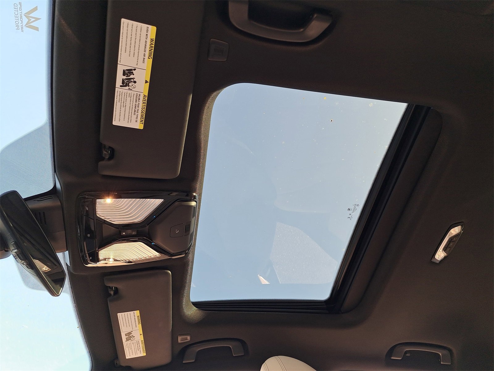 Used 2022 BMW 330e xDrive w/ Driving Assistance Package image 32