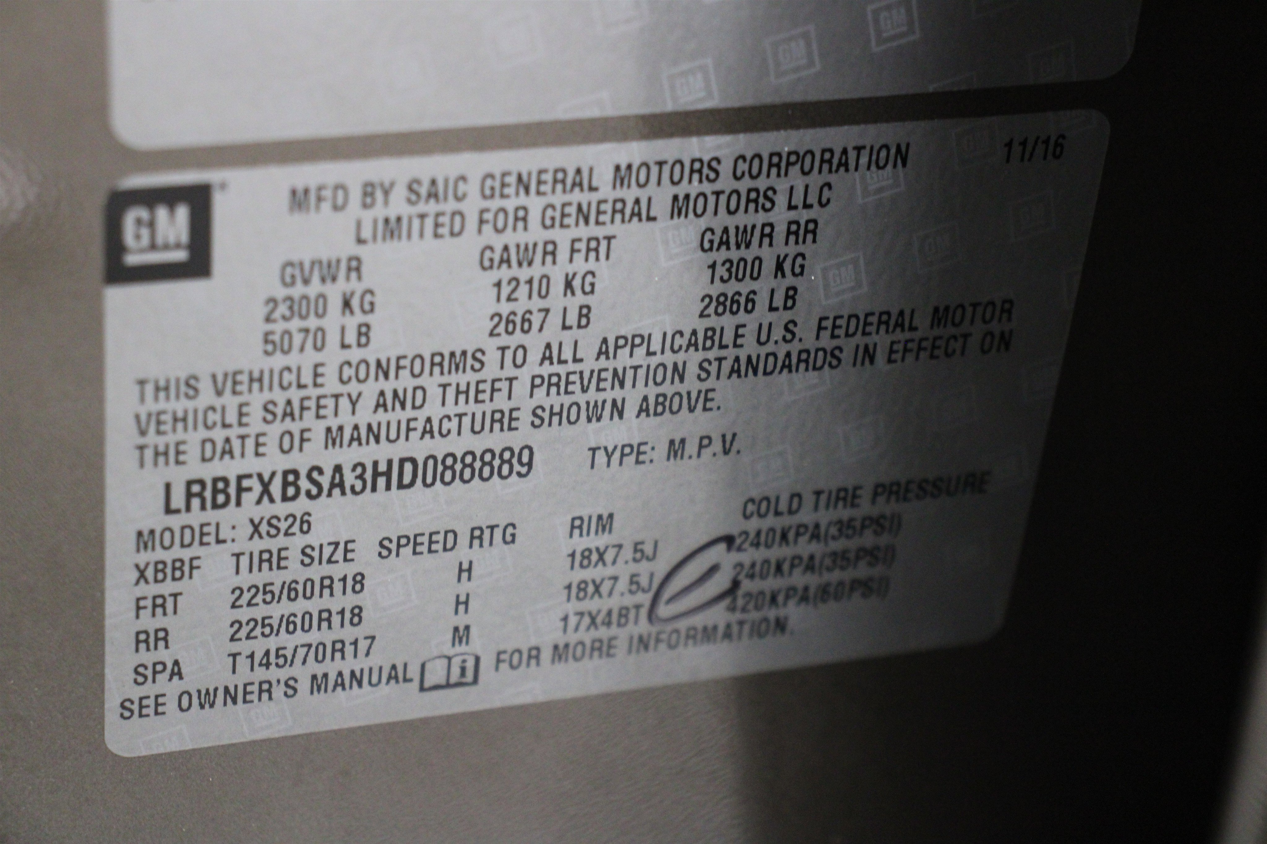 Used 2017 Buick Envision Essence image 39