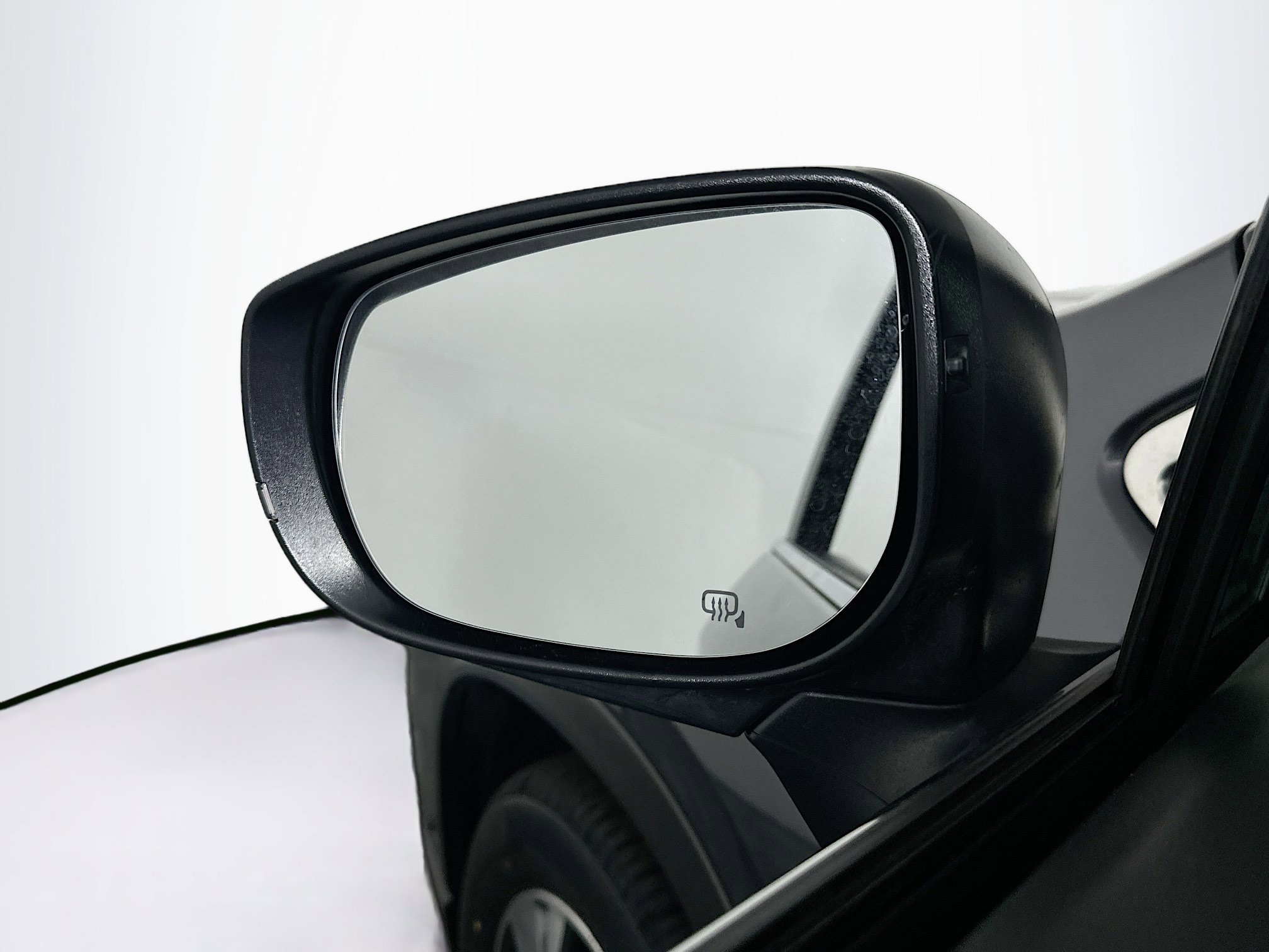 Used 2025 Subaru Ascent Premium image 16