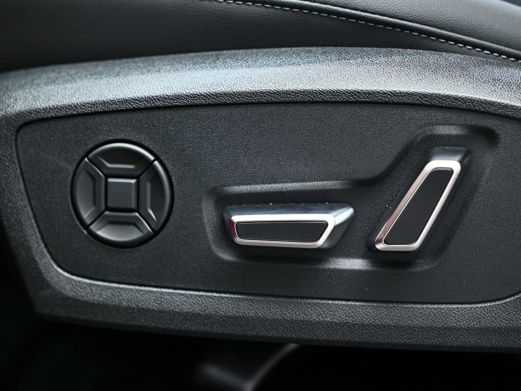 New 2026 Audi Q3 quattro 2.0T AWD/4WD image 22