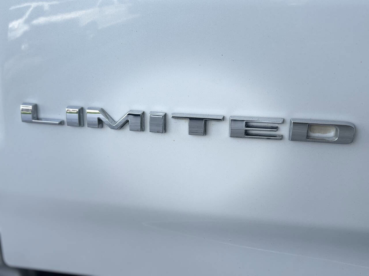 Used 2019 RAM 1500 Limited w/ Advanced Safety Group AWD/4WD image 9