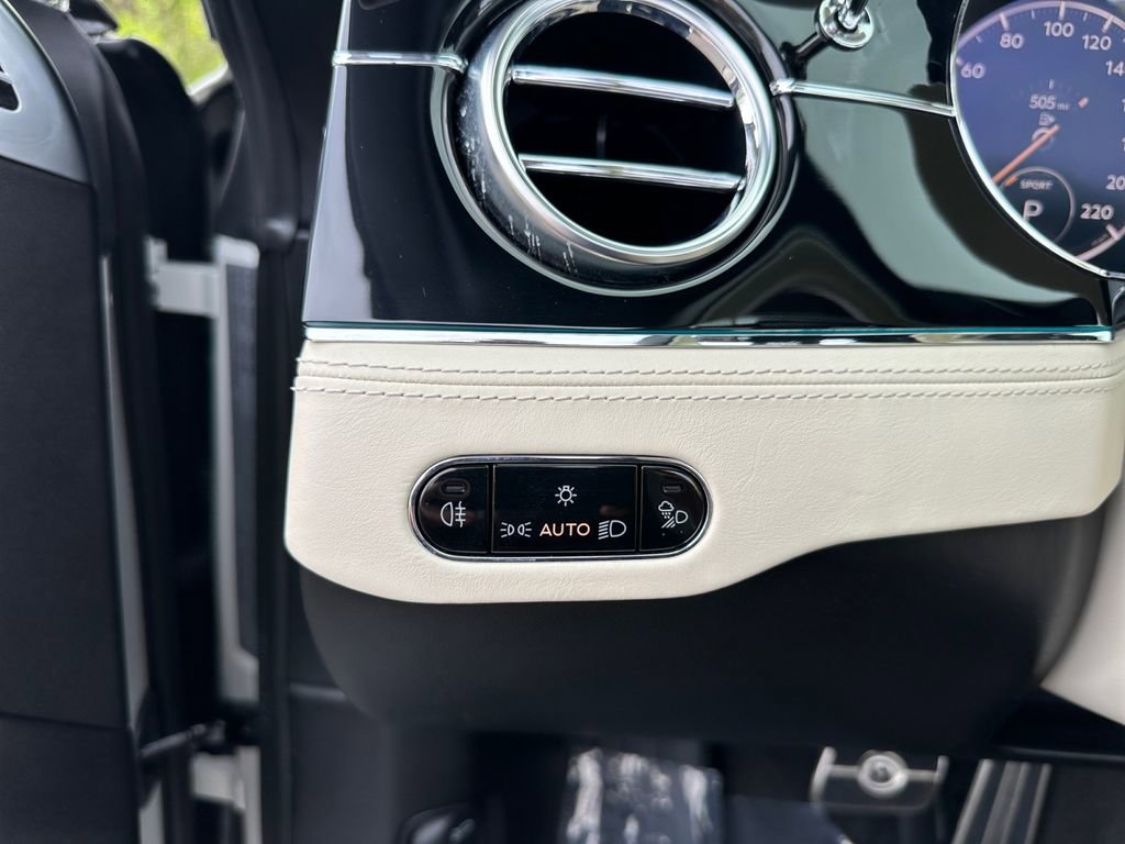 Used 2022 Bentley Continental GT AWD/4WD image 26
