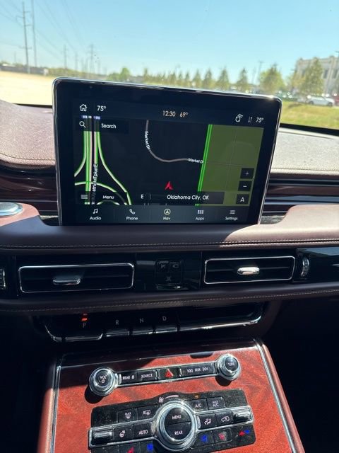 Used 2022 Lincoln Aviator Black Label Grand Touring w/ Class IV Trailer Tow Package image 11