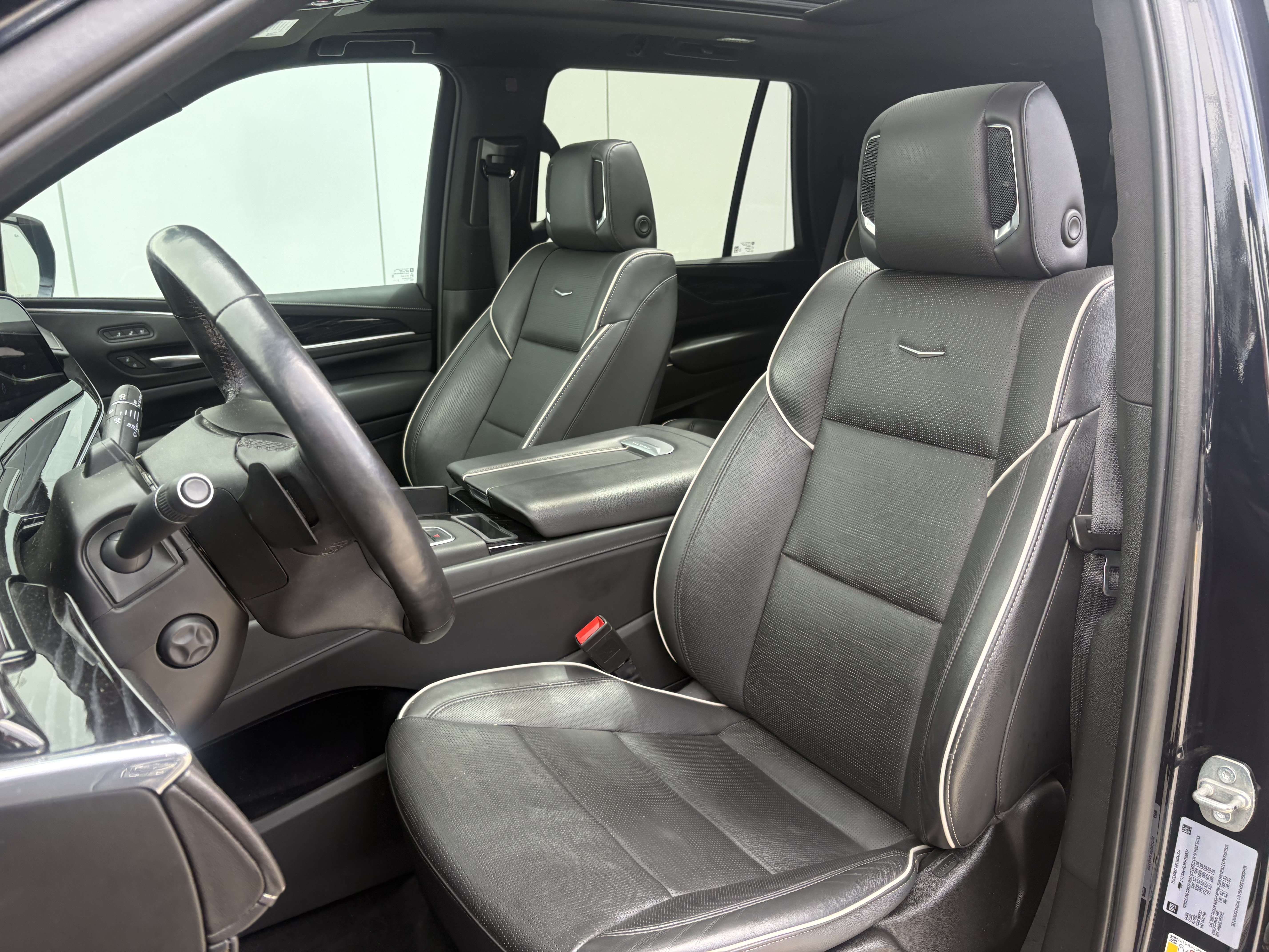 Used 2023 Cadillac Escalade Sport AWD/4WD image 12