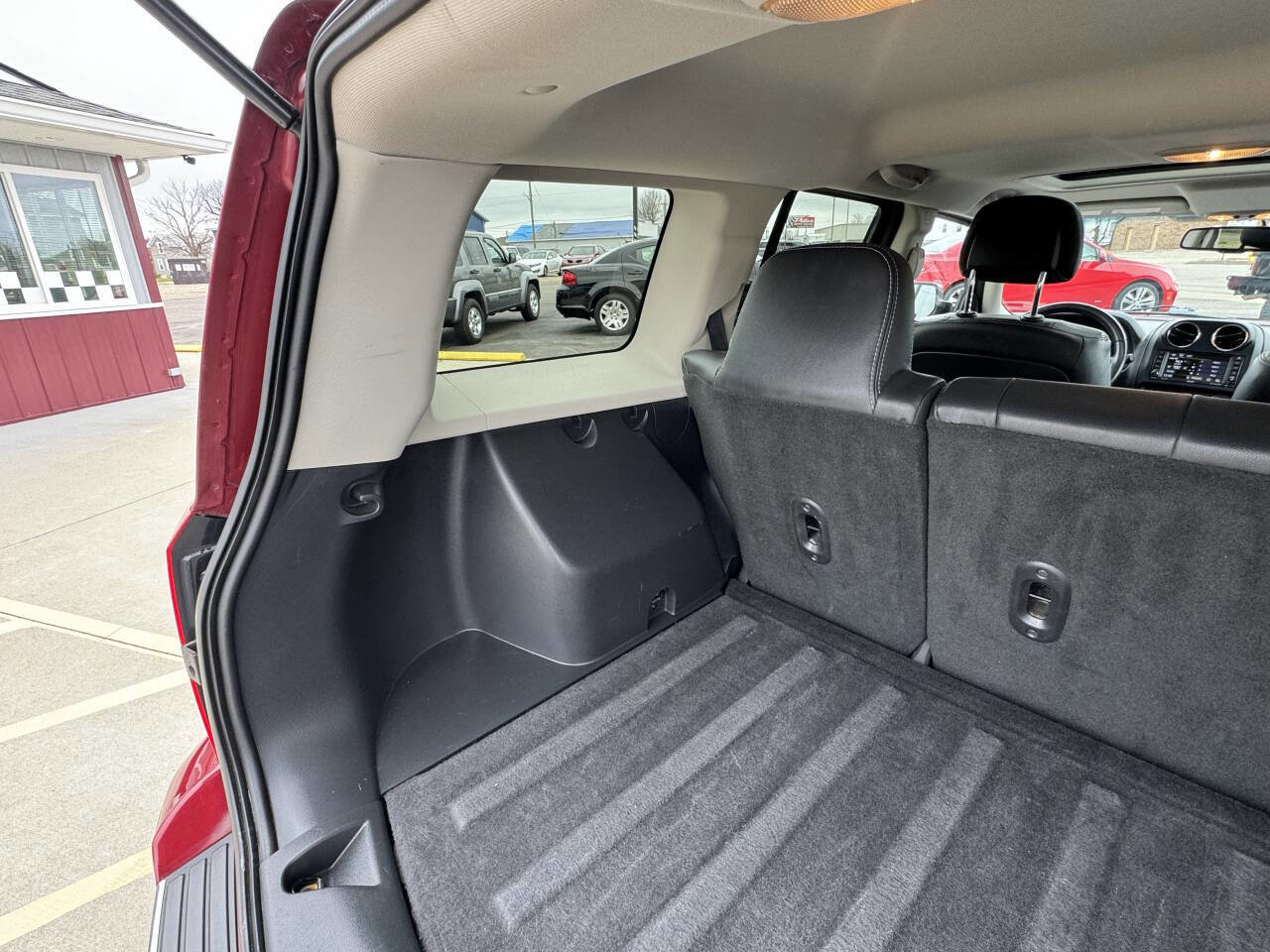 Used 2016 Jeep Patriot High Altitude image 33