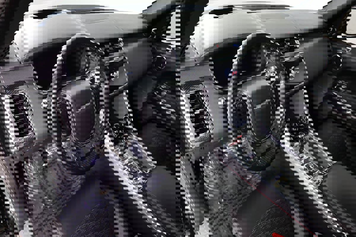 Used 2018 Land Rover Range Rover Sport SVR image 23