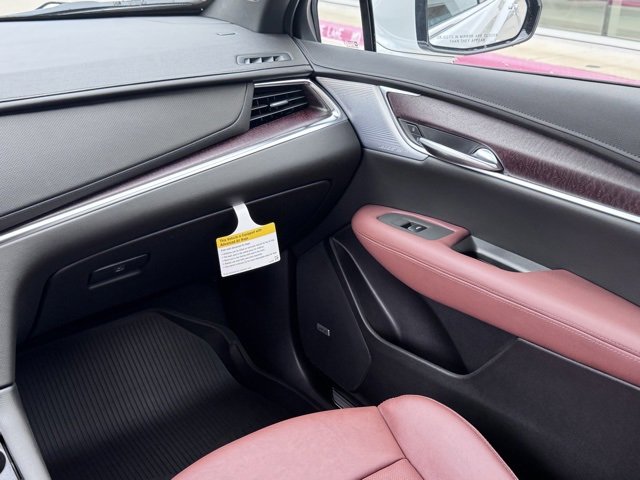 New 2026 Cadillac XT5 Premium Luxury w/ LPO, Floor Liner Package image 21