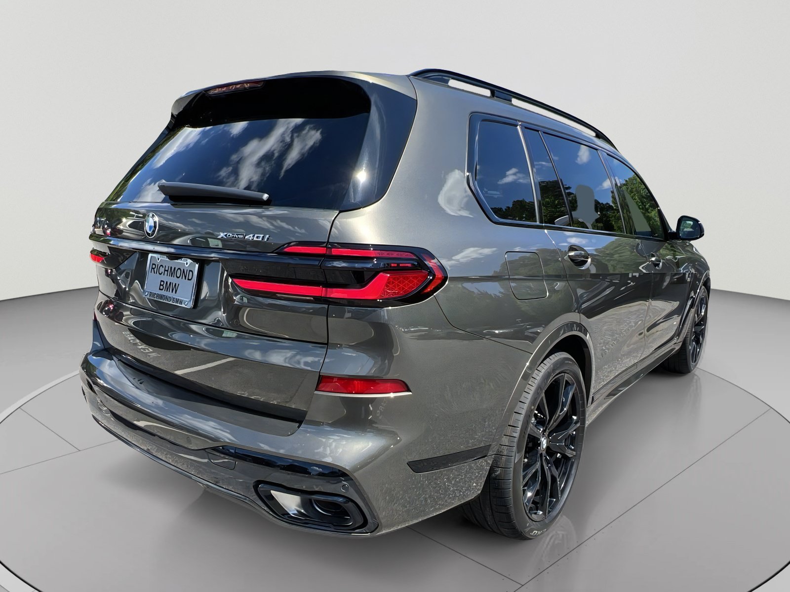New 2027 BMW X7 xDrive40i w/ M Sport Package AWD/4WD image 5