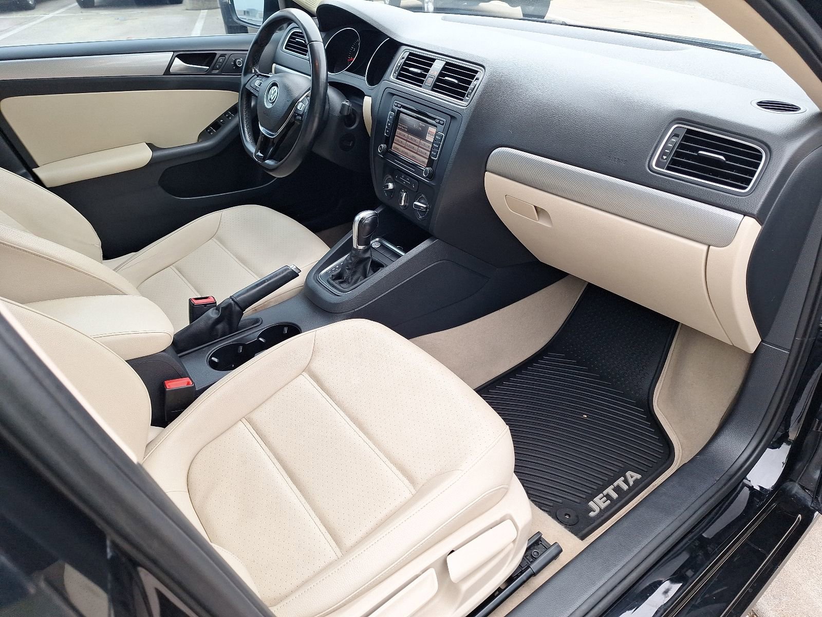 Used 2015 Volkswagen Jetta SE FWD image 31