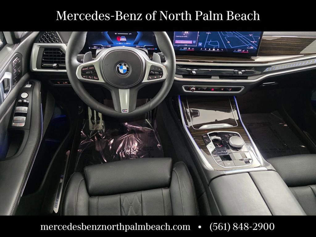 Used 2024 BMW X7 xDrive40i w/ M Sport Package image 13