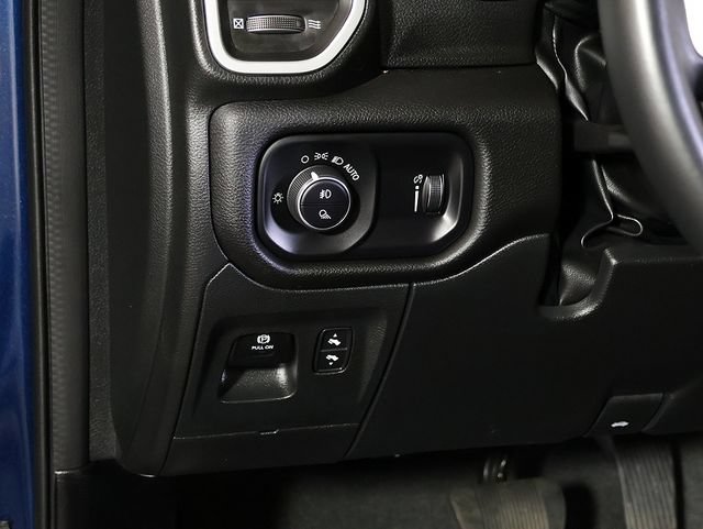 Used 2023 RAM 1500 Big Horn AWD/4WD image 29