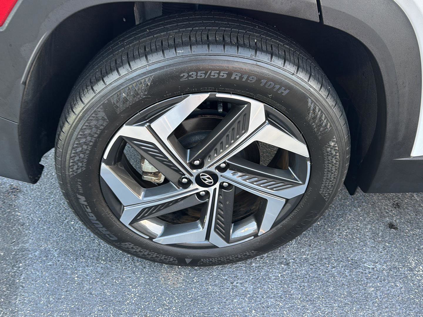 Used 2023 Hyundai Tucson Limited image 33