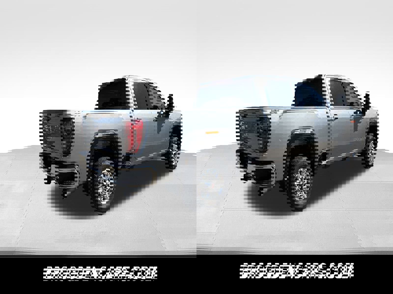 New 2025 GMC Sierra 2500 SLE w/ SLE Value Package; image 3