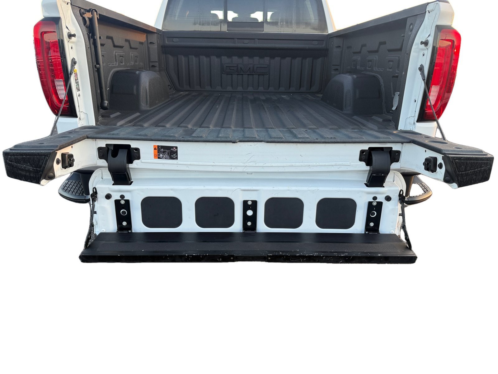 Used 2022 GMC Sierra 1500 SLT w/ SLT Premium Plus Package AWD/4WD image 31