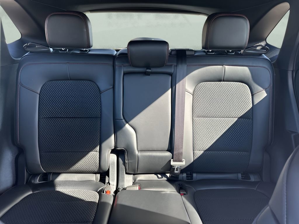Used 2025 Ford Escape ST-Line image 11