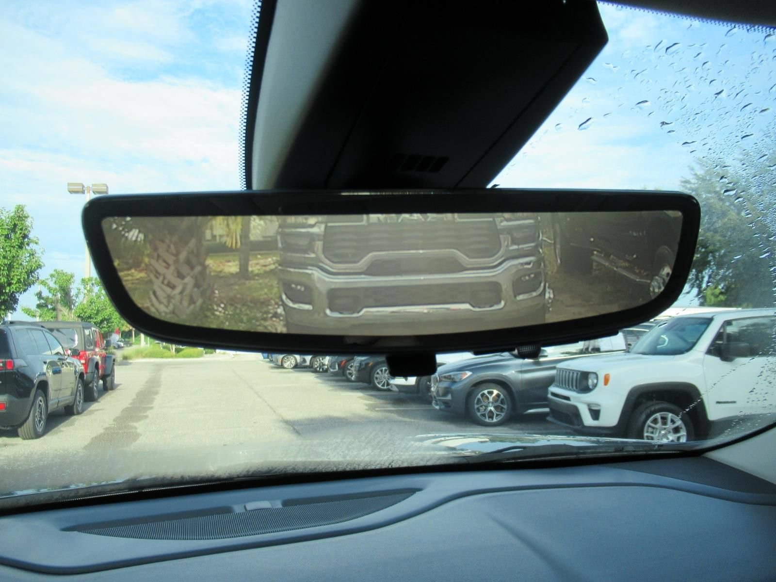 Used 2021 GMC Acadia Denali w/ Denali Technology Package FWD image 33
