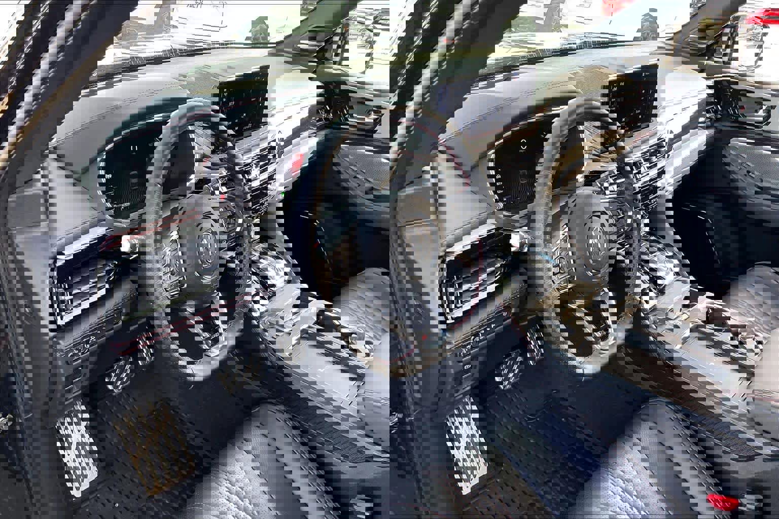 Used 2025 Acura MDX A-Spec image 16