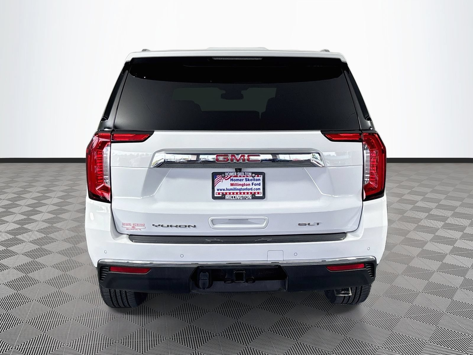 Used 2023 GMC Yukon SLT w/ SLT Luxury Package RWD image 6