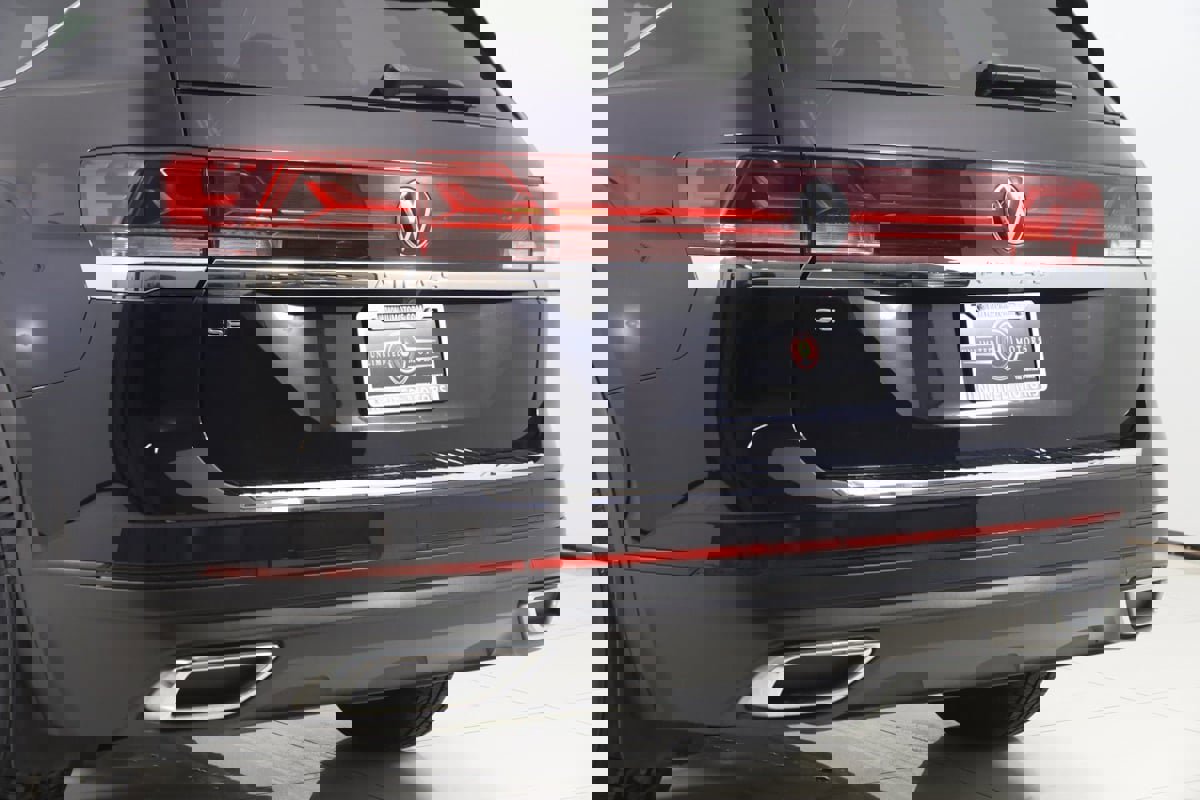 Used 2024 Volkswagen Atlas SE image 22