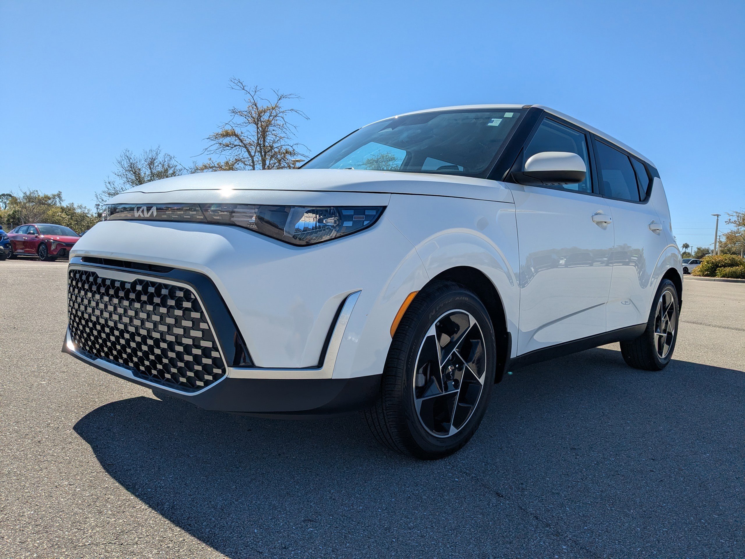 Used 2024 Kia Soul EX image 9