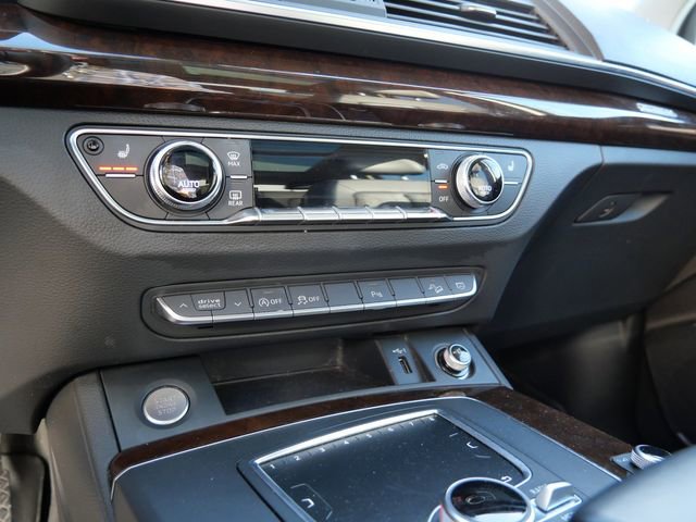 Used 2018 Audi Q5 2.0T Premium Plus w/ Premium Plus Package AWD/4WD image 22