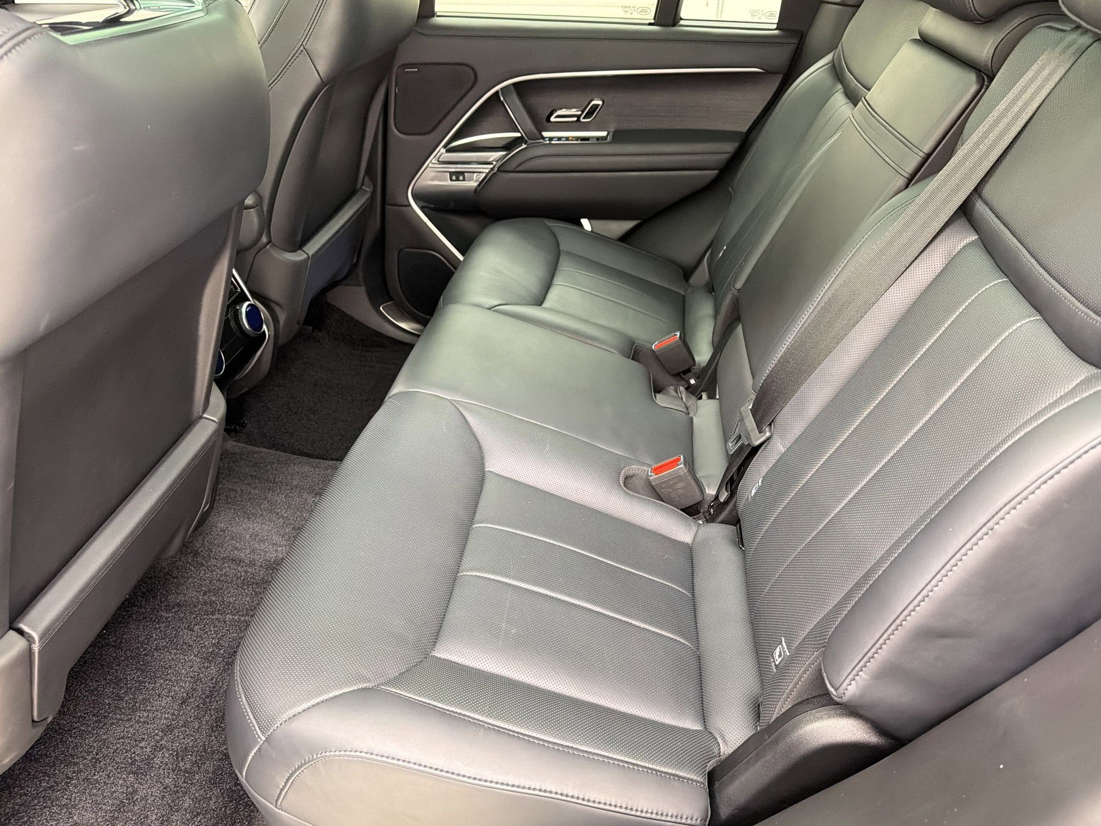 Used 2023 Land Rover Range Rover SE image 27