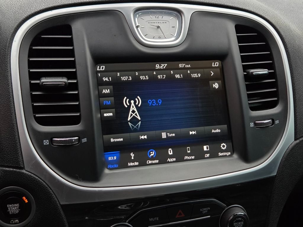 Used 2019 Chrysler 300 Touring w/ Sport Appearance Package RWD image 28