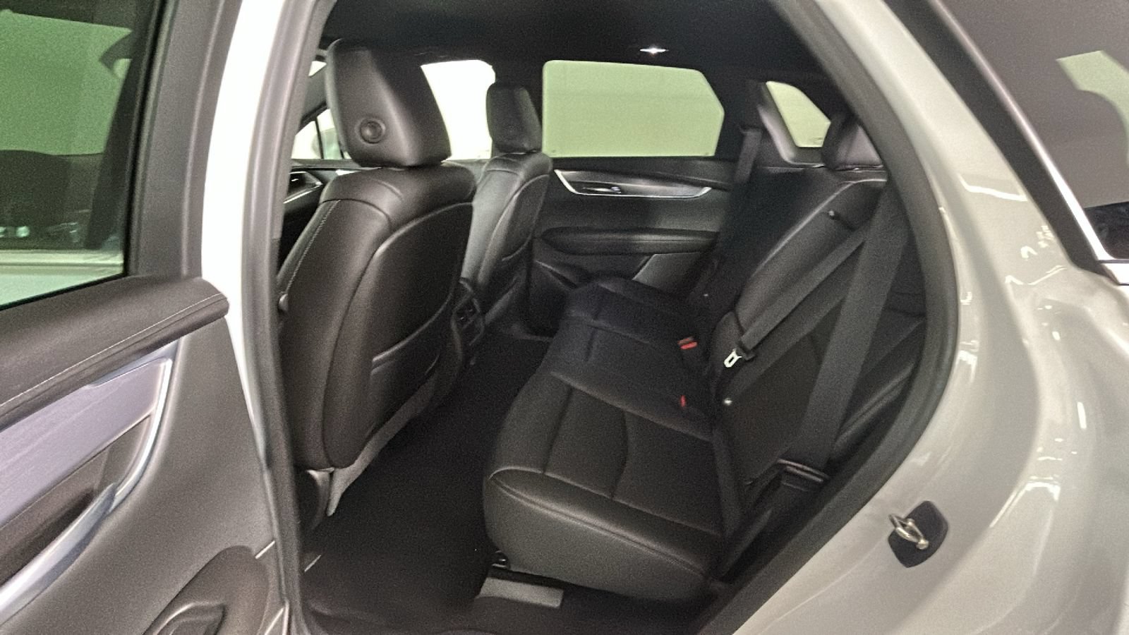 Used 2023 Cadillac XT5 Luxury FWD image 30