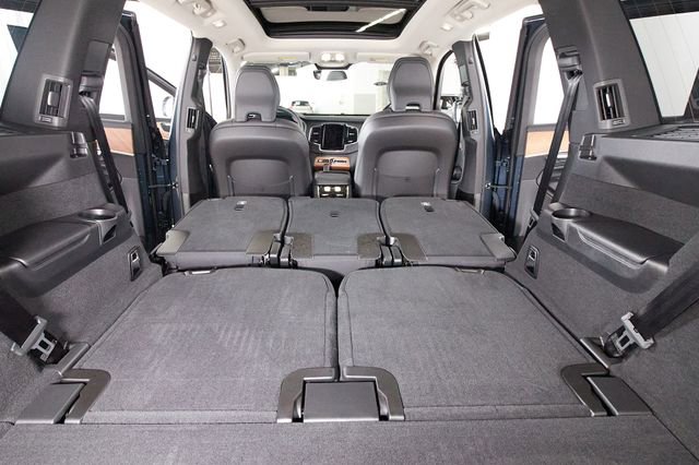 Certified 2025 Volvo XC90 B6 Plus w/ Protection Package Premier AWD/4WD image 29