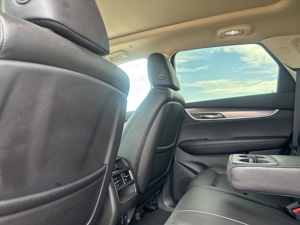 Used 2019 Cadillac XT5 Luxury AWD/4WD image 35