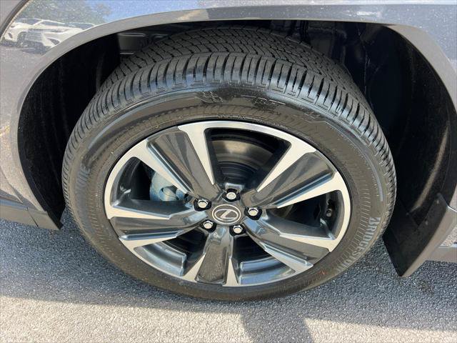 Certified 2026 Lexus UX 300h FWD image 12