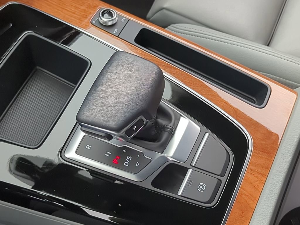 Used 2023 Audi Q5 e Premium image 16