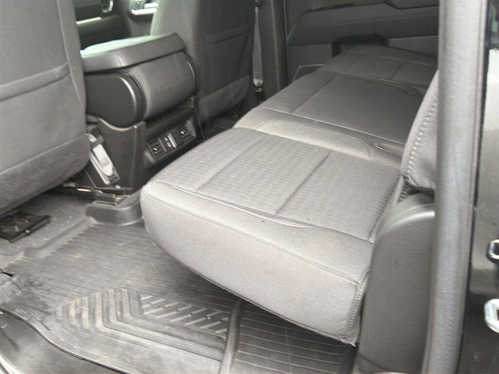 Used 2022 Chevrolet Silverado 1500 RST AWD/4WD image 8