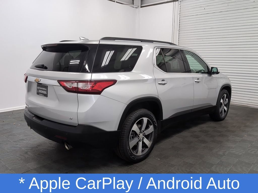 Used 2021 Chevrolet Traverse LT w/ LT Premium Package image 9