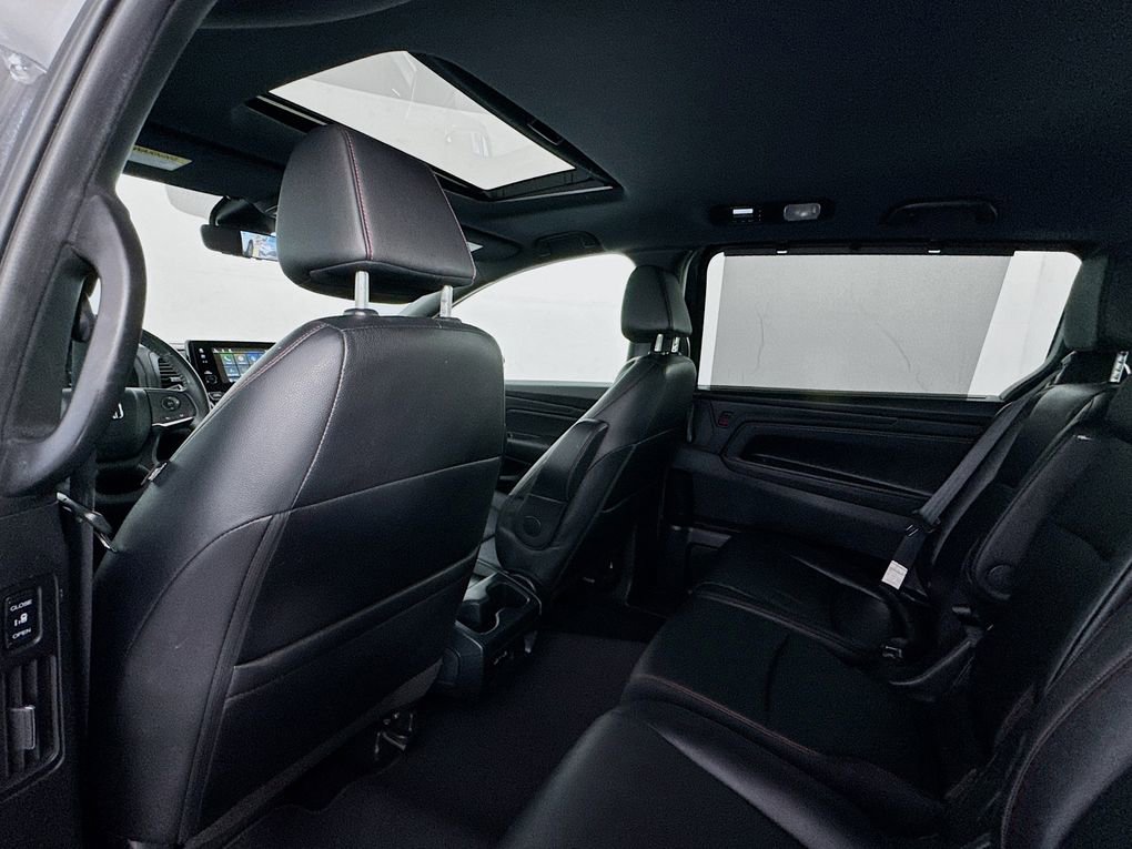 Used 2024 Honda Odyssey Sport image 19