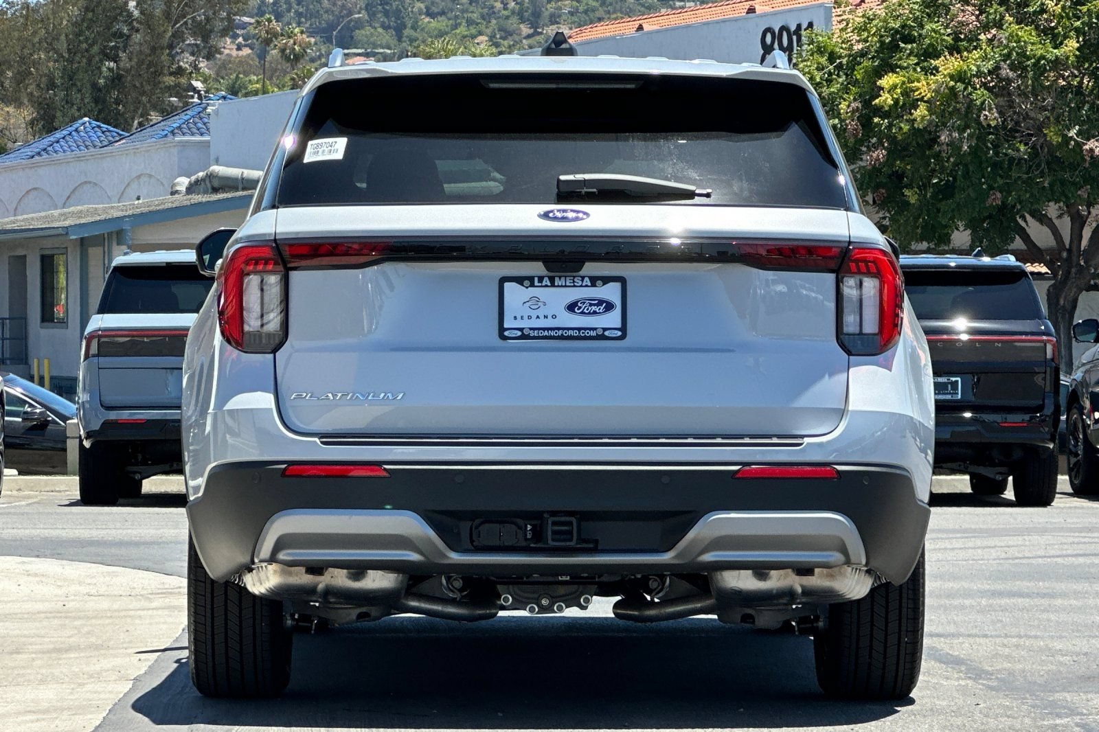New 2026 Ford Explorer Platinum RWD image 4